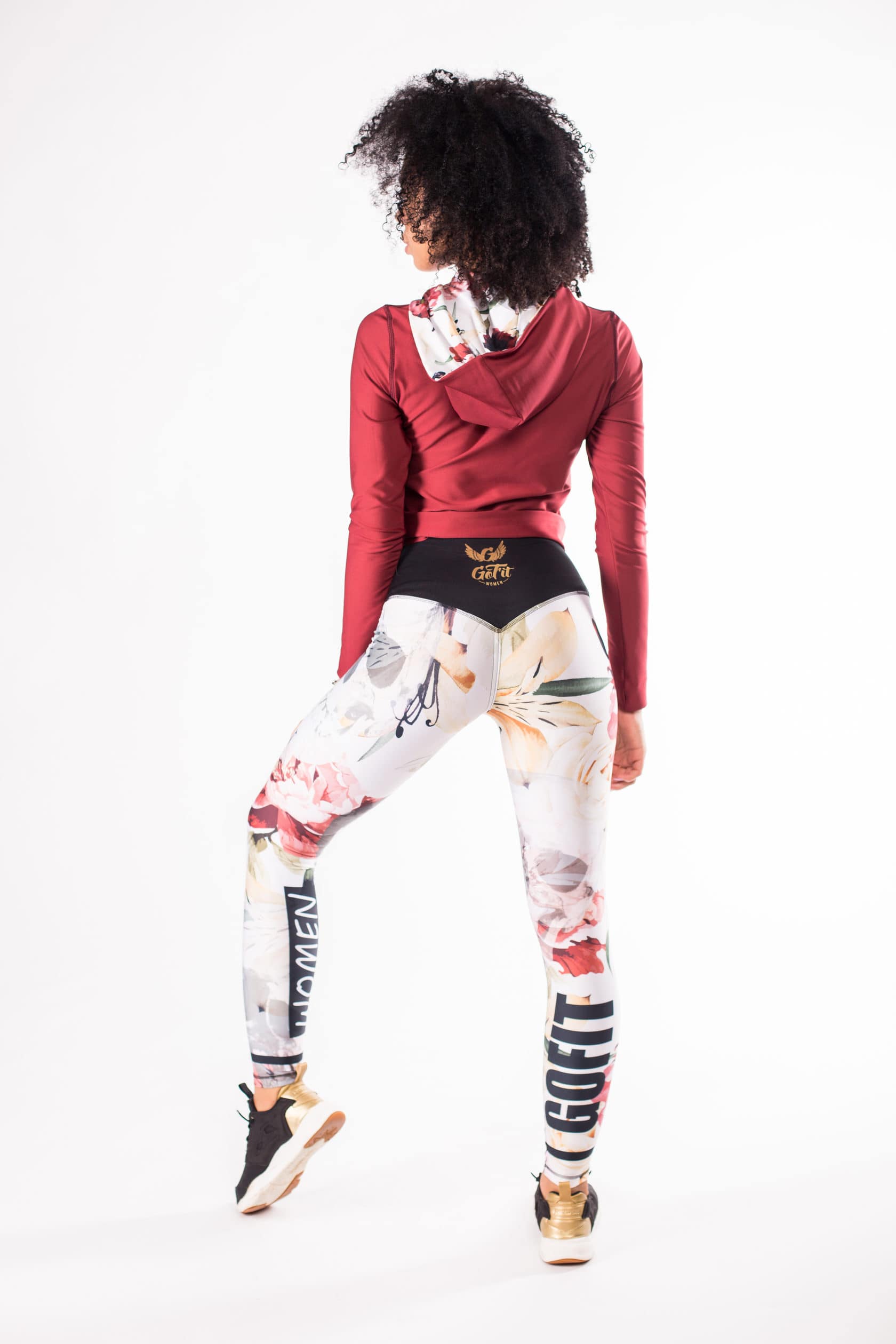 sportivnaya-kofta-s-kapyushonom-gofit-burgundy-rose-fit-wear